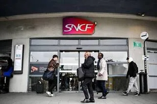 « C’EST UNE BÊTISE » : LA SNCF OBLIGE DES RIVERAINS À PAYER UN TICKET POUR EMPRUNTER SON PASSAGE SOUTERRAIN