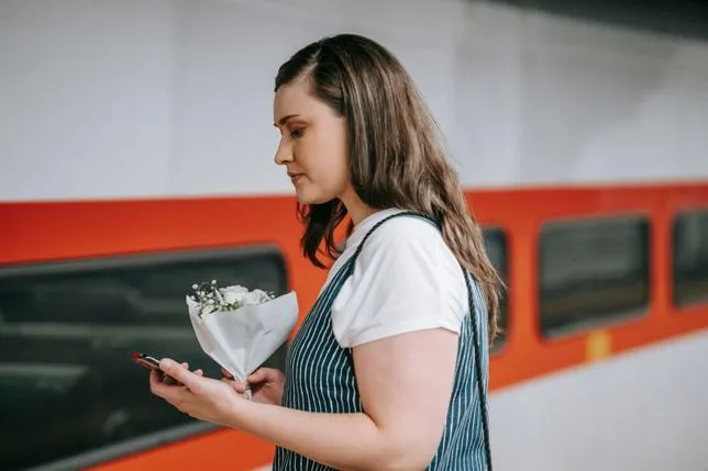 RELATIONS À DISTANCE : COMMENT FAIRE POUR QUE ÇA MARCHE ?