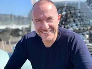 PASCAL LE GRAND FRÈRE VISÉ PAR UNE PLAINTE POUR VIOLENCES SUR MINEURS APRÈS UNE ALTERCATION DANS LES ARDENNES