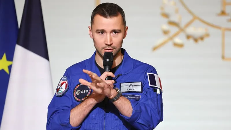 PARACHUTISTE, PLONGEUR, DANS LES PAS DE THOMAS PESQUET… QUI EST ARNAUD PROST, L’ASTRONAUTE FRANÇAIS QUI VA RÉALISER SA PREMIÈRE MISSION DANS L’ESPACE EN 2027?
