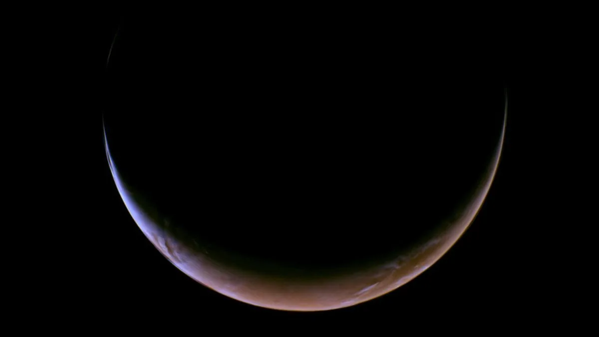 MARS EN CROISSANT : LA MAGNIFIQUE ET SURPRENANTE PHOTO CAPTURÉE PAR LA SONDE PSYCHÉ