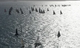 COMMENTAIRE. EN 48 ANS D’HISTOIRE, LA ROUTE DU RHUM A SACRÉMENT RÉTRÉCI L’ATLANTIQUE !