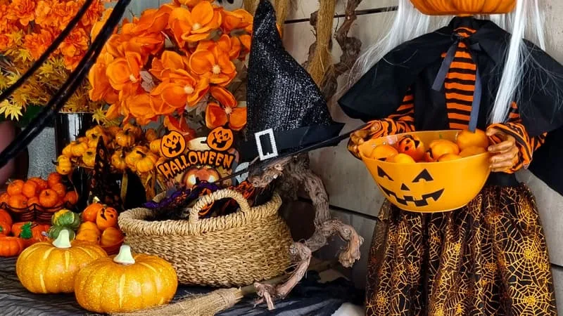 DES PRODUITS D’HALLOWEEN DÈS JUILLET EN RAYONS: POURQUOI LES FÊTES ARRIVENT DE PLUS EN PLUS TÔT?
