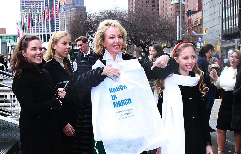 LA MÈRE DE MARIA CAROLINA DE BOURBON FAIT L’ÉLOGE DES FEMMES QUI « CONTRIBUENT À RAPPROCHER LES PEUPLES ET LES NATIONS »