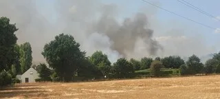 INCENDIE EN COURS À TREILLIÈRES, AU NORD DE NANTES : UN SECTEUR À ÉVITER