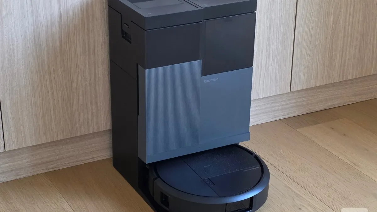 TEST DU ROOMBA PLUS 415 COMBO : UN EXCELLENT NETTOYAGE PLOMBÉ PAR UNE NAVIGATION D’UN AUTRE ÂGE