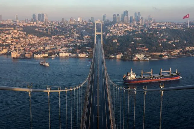 EN TURQUIE, UN TAUX D’IMPOSITION À 0 % POUR ATTIRER LES RICHES ÉTRANGERS