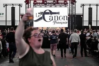 « CELA CONSTITUERAIT UN EXCÈS DE POUVOIR » : MALGRÉ LA POLÉMIQUE, CETTE VILLE ACCUEILLERA LES BANQUETS DU CANON FRANÇAIS