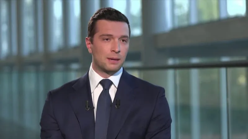 MORT DE LYHANNA: JORDAN BARDELLA ESTIME QUE GÉRALD DARMANIN « AURAIT DÛ PRÉSENTER SA DÉMISSION PAR HONNEUR »