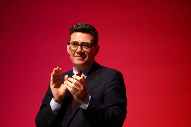 ANDY BURNHAM PRÉPARE-T-IL LES BRITANNIQUES À UN RETOUR DANS L’UE ?