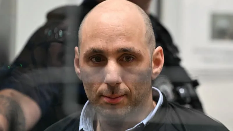 « JE VOULAIS QU’ELLE SE TAISE, JE L’AI ATTRAPÉE PAR LE COU »: CE QUE CÉDRIC JUBILLAR A DIT DEVANT LA JUSTICE APRÈS SON PASSAGE AUX AVEUX