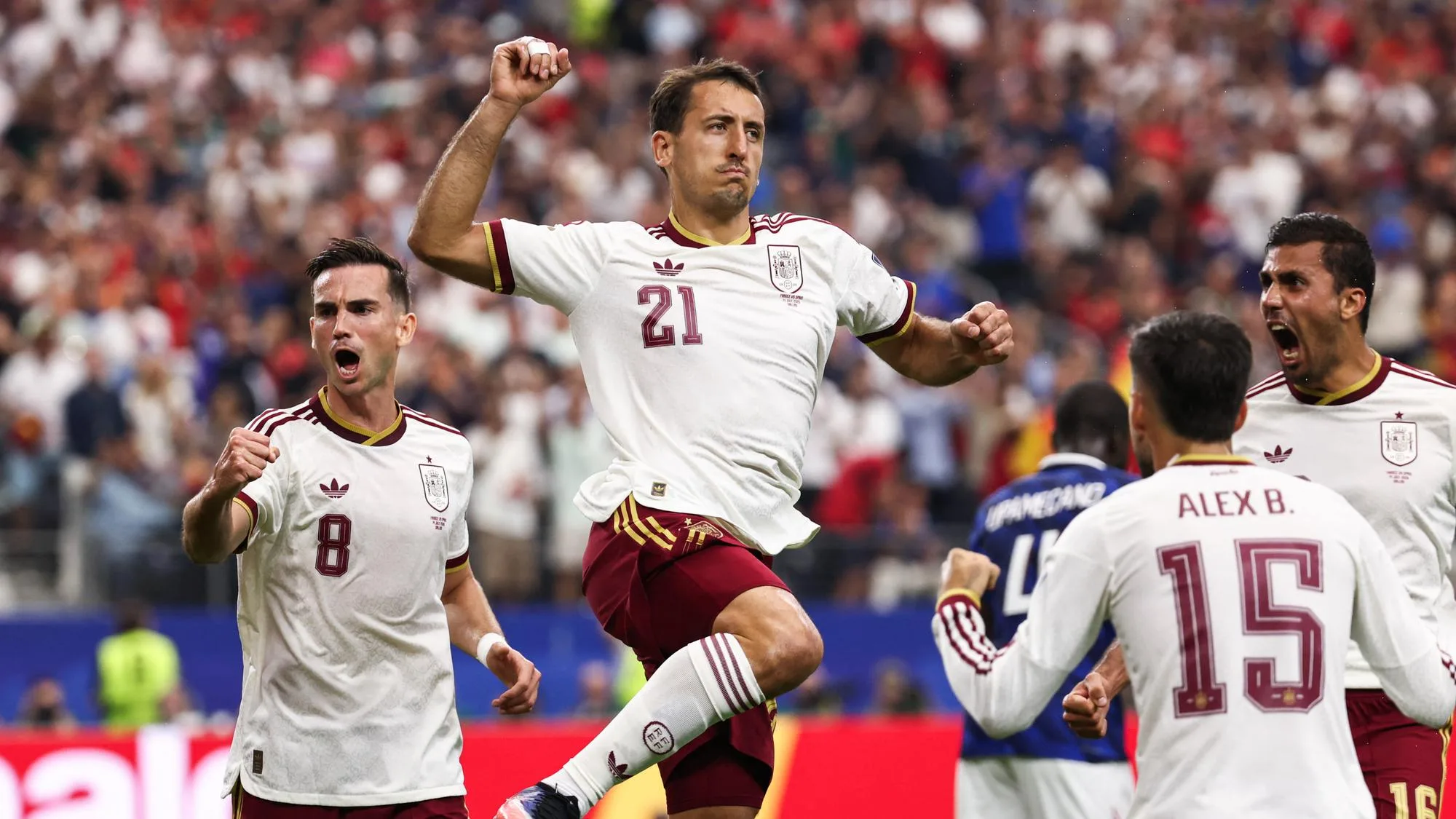 FRANCE-ESPAGNE : LES BLEUS ÉLIMINÉS SANS GLOIRE EN DEMI-FINALE DE LA COUPE DU MONDE