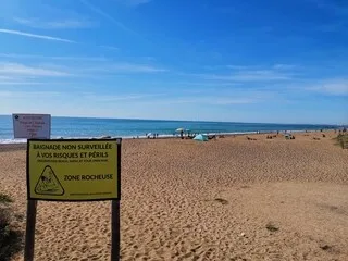 ENFANT SAUVÉ, ADULTE PORTÉ DISPARU, DISPOSITIF DE SECOURS : CE QUE L’ON SAIT APRÈS LE DRAME EN MER EN VENDÉE