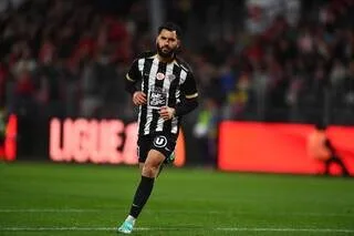 ANGERS SCO – BREST. LES NOTES DES ANGEVINS APRÈS LE MATCH NUL : SBAÏ DÉCISIF, CAPELLE ET BAMBA SALUÉS