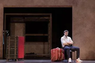 THÉÂTRE : CASTRES, VILLE RN, ANNULE LA PROGRAMMATION DE LA PIÈCE « PASSEPORT » D’ALEXIS MICHALIK