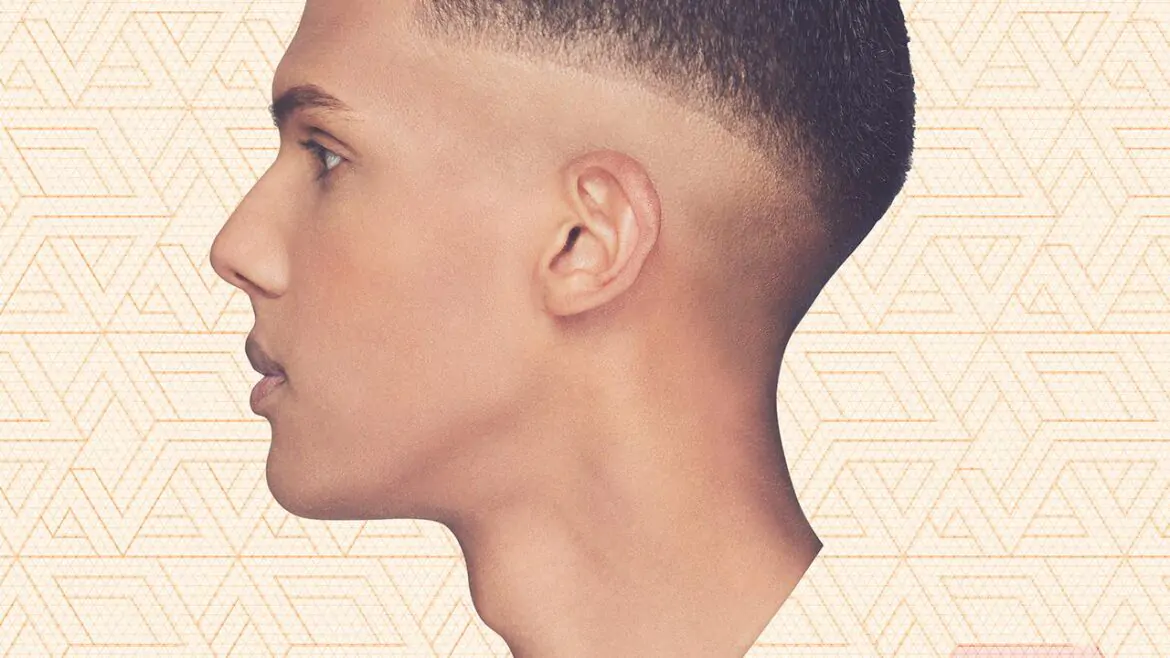 STROMAE DÉVOILE UNE ÉDITION COLLECTOR DE SON ALBUM "RACINE CARRÉE"